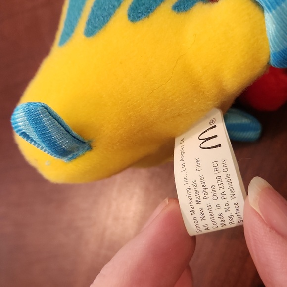 1989 McDonald's The Little Mermaid Flounder Plush Ornament - Picture 3 of 7